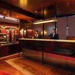ホテル ラッフルズ ロイヤル モンソー 5*