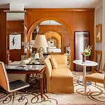 Otel Le Royal Monceau Raffles Paris