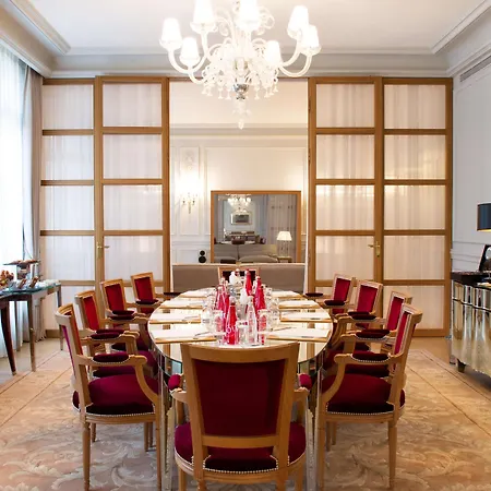 Hotel Le Royal Monceau Raffles Paryż