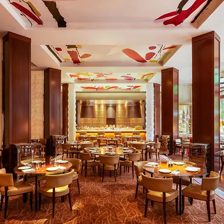 Le Royal Monceau Raffles Hotel