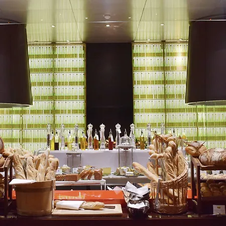 Le Royal Monceau Raffles 5* Paryż