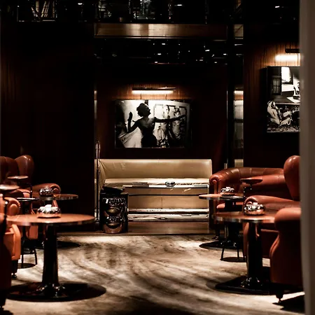 Hotel Le Royal Monceau Raffles 5*