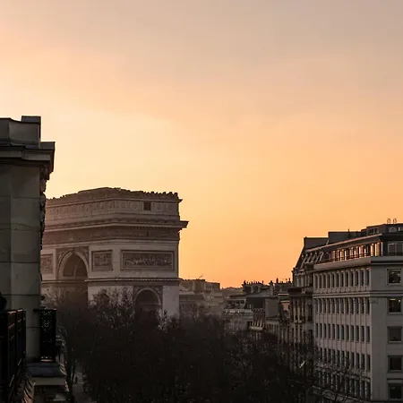 Le Royal Monceau Raffles מלון