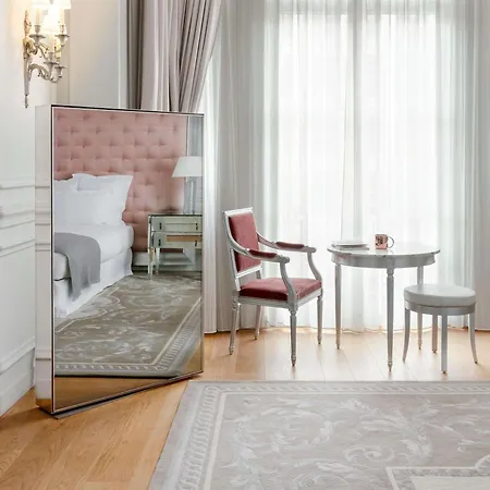 Le Royal Monceau Raffles Hotel