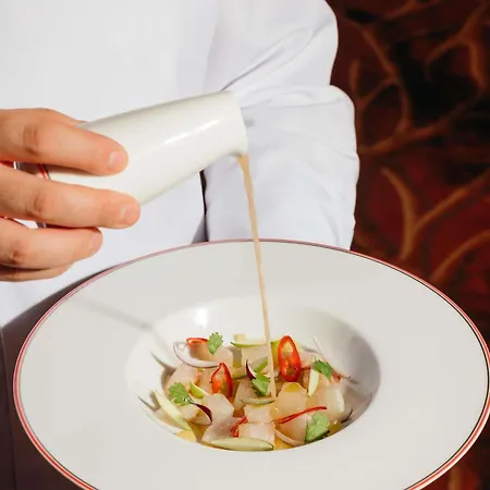 Le Royal Monceau Raffles 5*