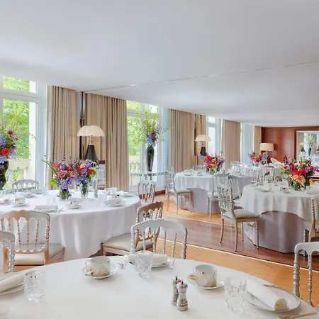 Le Royal Monceau Raffles Parijs