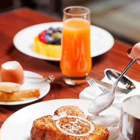 Hotel Le Royal Monceau Raffles