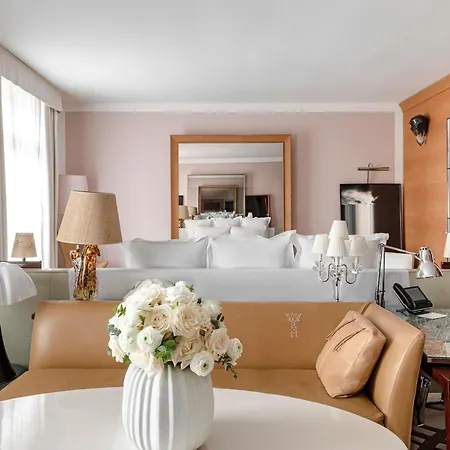Le Royal Monceau Raffles 5*