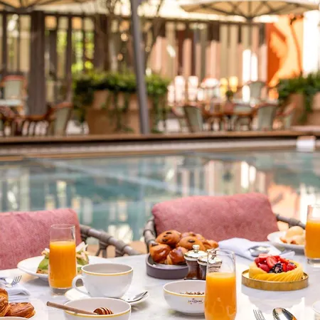 Hotel Le Royal Monceau Raffles 5*