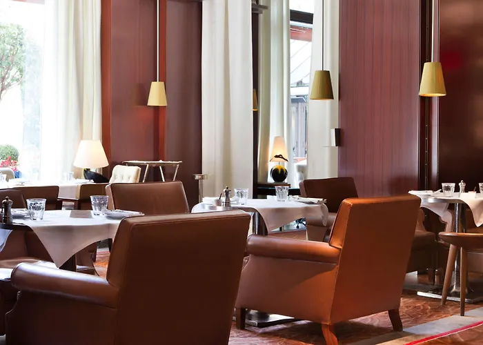 Hotel Le Royal Monceau Raffles 5*