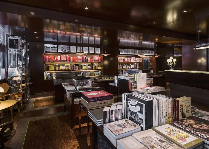 莱佛士皇家巴黎梦索酒店 酒店 5*