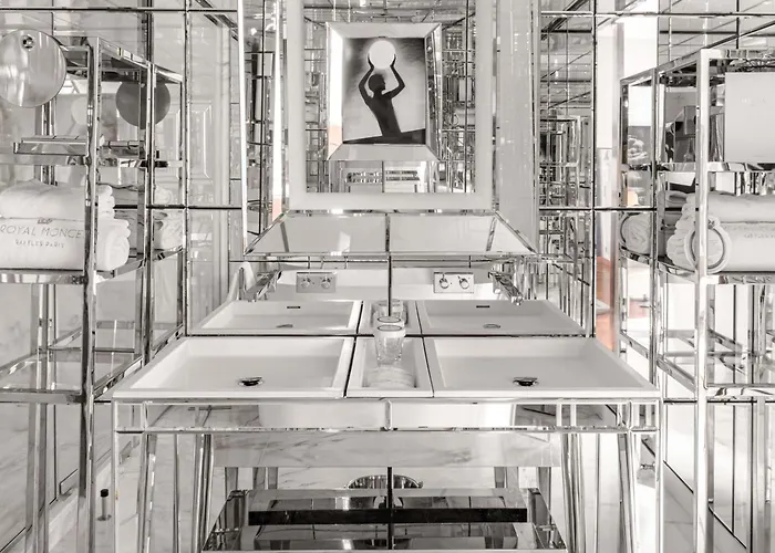 Le Royal Monceau Raffles Paris