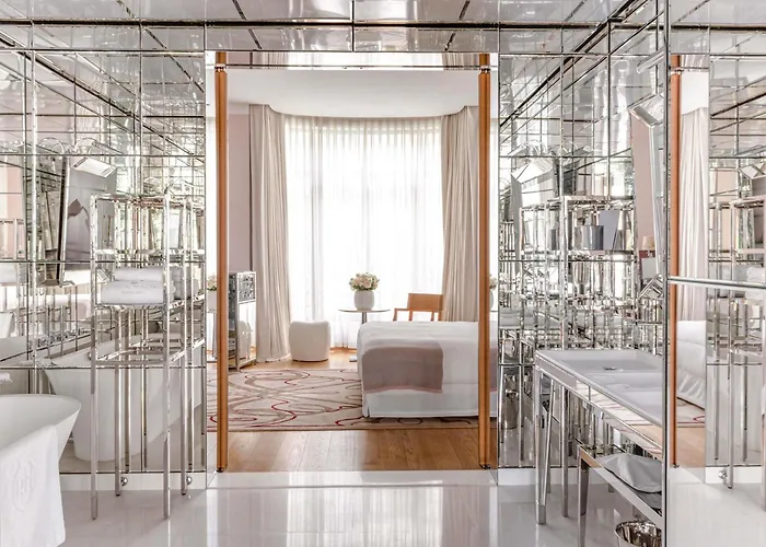 Le Royal Monceau Raffles Hotel 5*