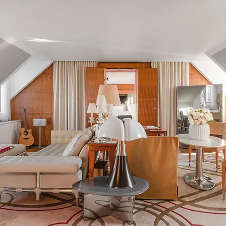 Hotel Le Royal Monceau Raffles 5*