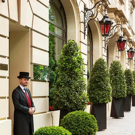 Hotel Le Royal Monceau Raffles 5*