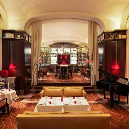 Hotel Le Royal Monceau Raffles 5*