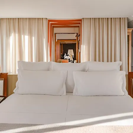 Le Royal Monceau Raffles Hotel